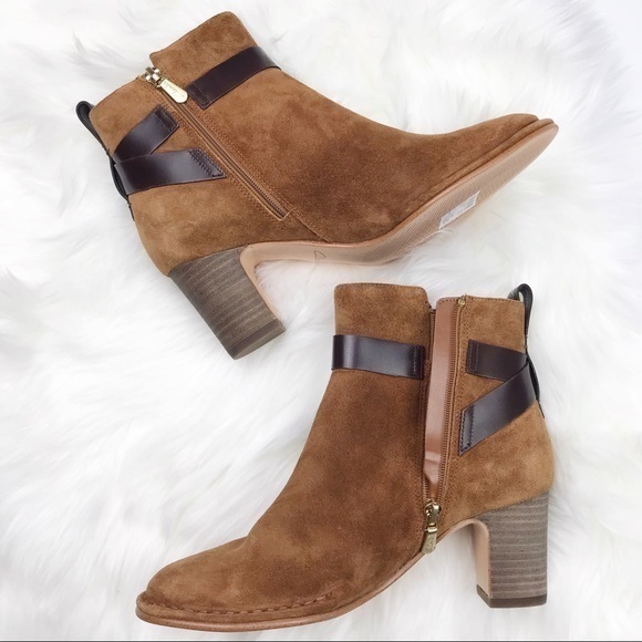 Clarks Artisan brown suede style wrap ankle boots - Picture 1 of 8